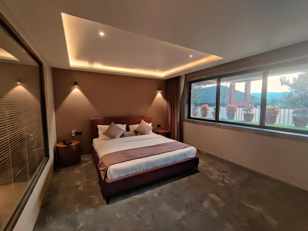 Leela Resort, The Exotic Boutique Hotel - Pure Veg Mahābaleshwar Zimmer foto